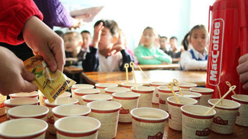 Сургуулиудын 62 хувь нь зориулалтын бус цайны газартай байна